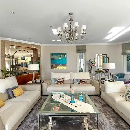 Exquisite Luxury In Saint Legier By Guestlee بيت للعطل بلوناي