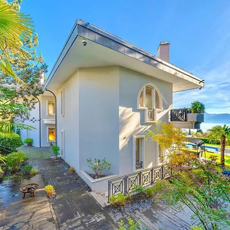 Exquisite Luxury In Saint Legier By Guestlee Prázdninový dům