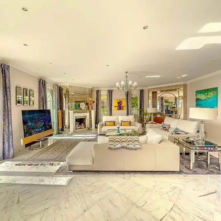 Exquisite Luxury In Saint Legier By Guestlee Prázdninový dům